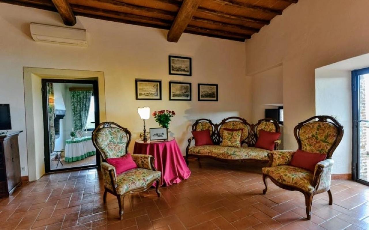 Elegant Villa Wing Of Castello Di Cacchiano By Vacavilla Monti di Sotto Luaran gambar