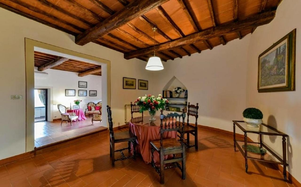 Elegant Villa Wing Of Castello Di Cacchiano By Vacavilla Monti di Sotto Luaran gambar
